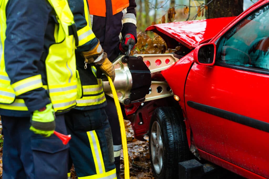 Hydraulic re-railing & rescue equipment