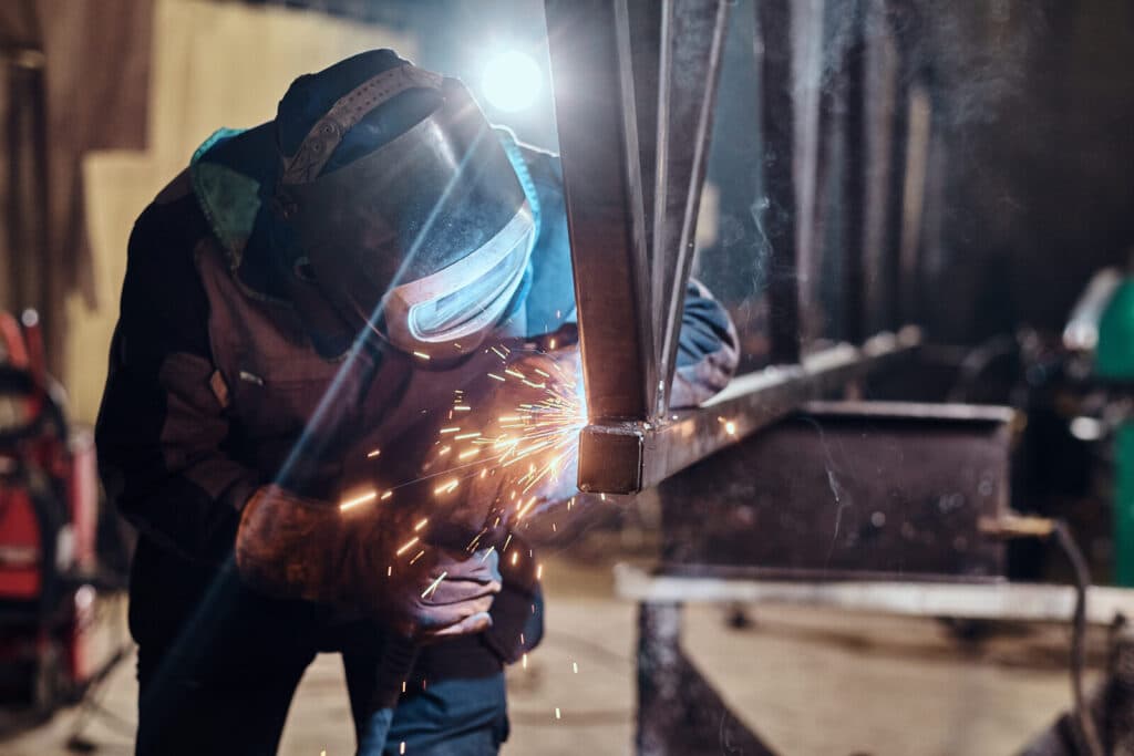 Steel structure fabrication & erection